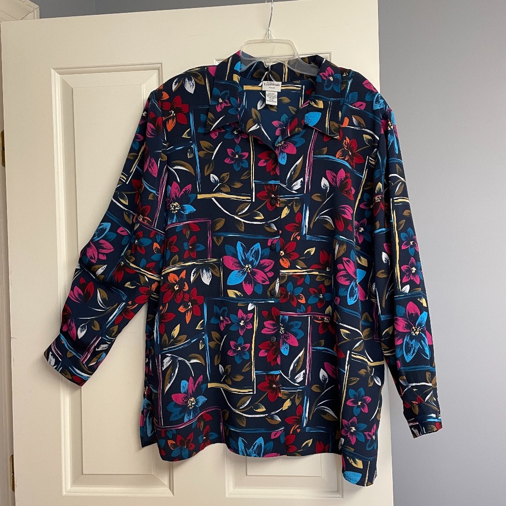 Modern Essentials Blouse 22W Woman Black Long Sleeve